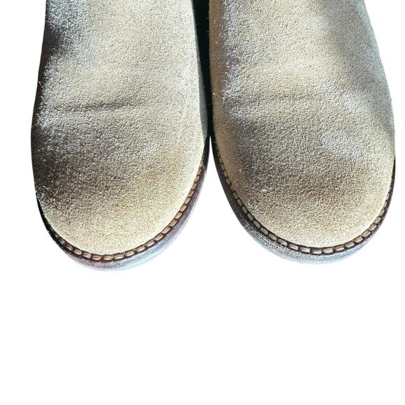 Clarks Women's Demi Beat Tan Suede Chelsea Slip On Ankle Bootie - Size 7 - Picture 6 of 10